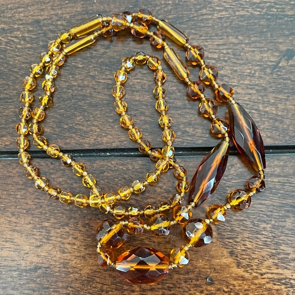 1950s honey amber glass necklace - Picture 5 of 7